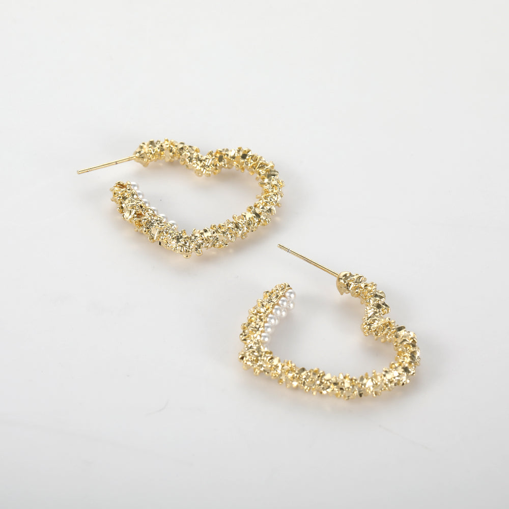 Exquisite geometric high-end heart pearl earrings