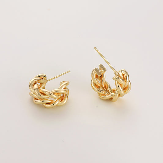 High-end fashion twisted circle temperament metal earrings