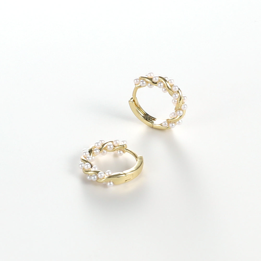 Gentle Temperament Twisted Pearl Round Earrings