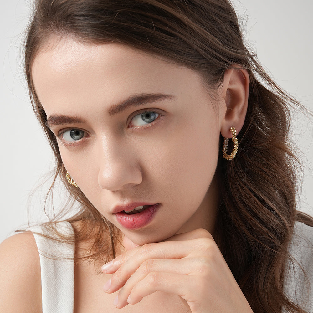 Exquisite geometric high-end heart pearl earrings