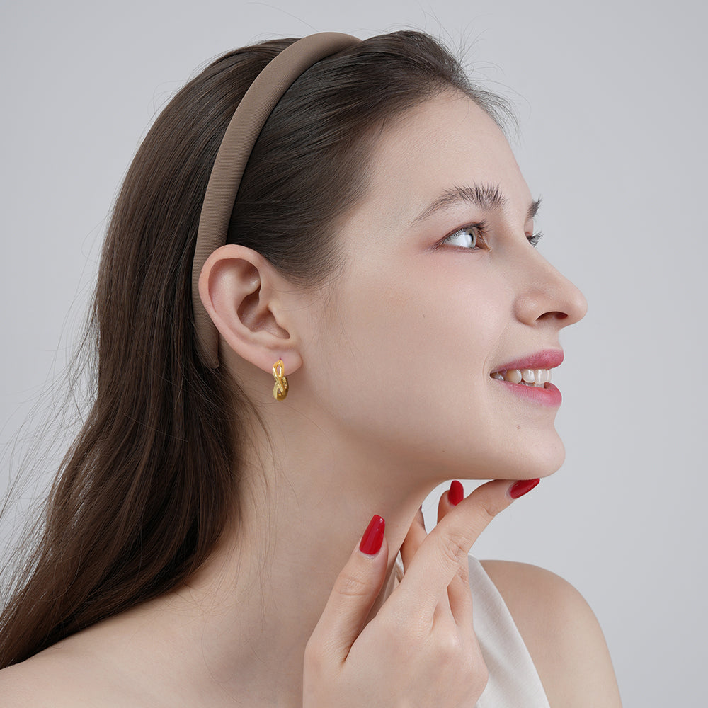 Classic retro niche gold hoop earrings