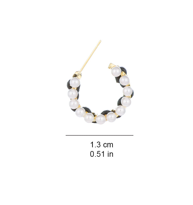 Black velvet pearl ladylike earrings