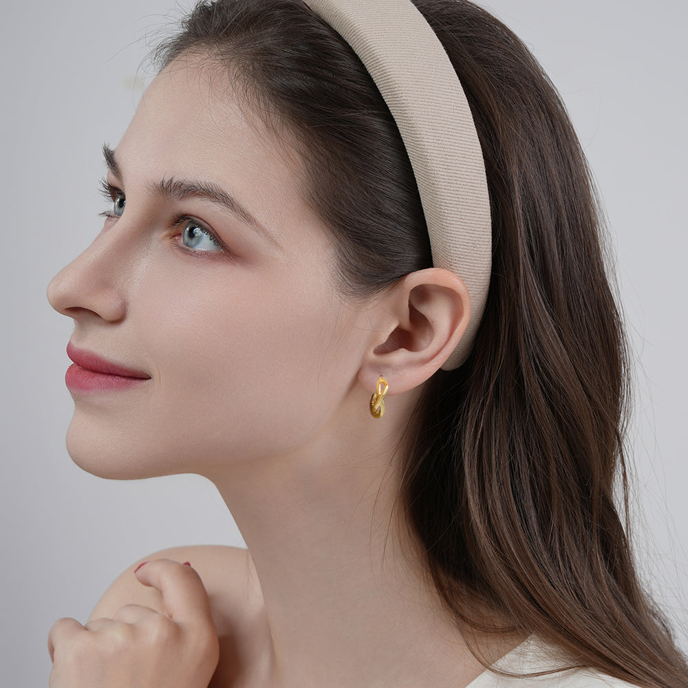 Classic retro niche gold hoop earrings