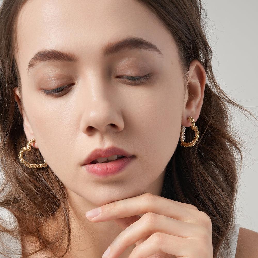 Exquisite geometric high-end heart pearl earrings